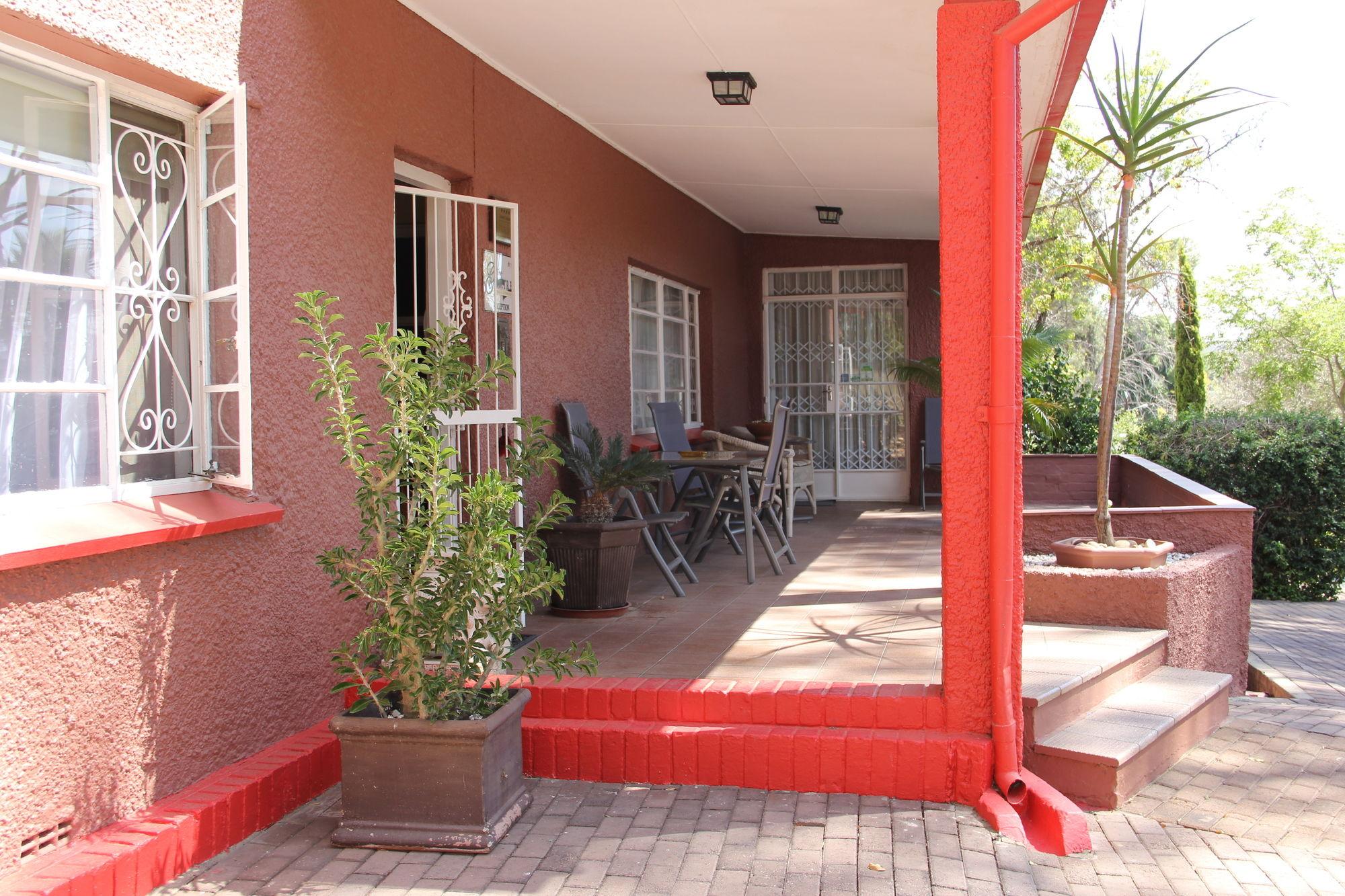 Gumtree Guest House Oudtshoorn Luaran gambar